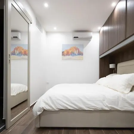 Collection - Zekka Apartment Valletta