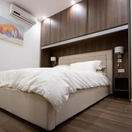 Collection - Zekka Apartment Valletta